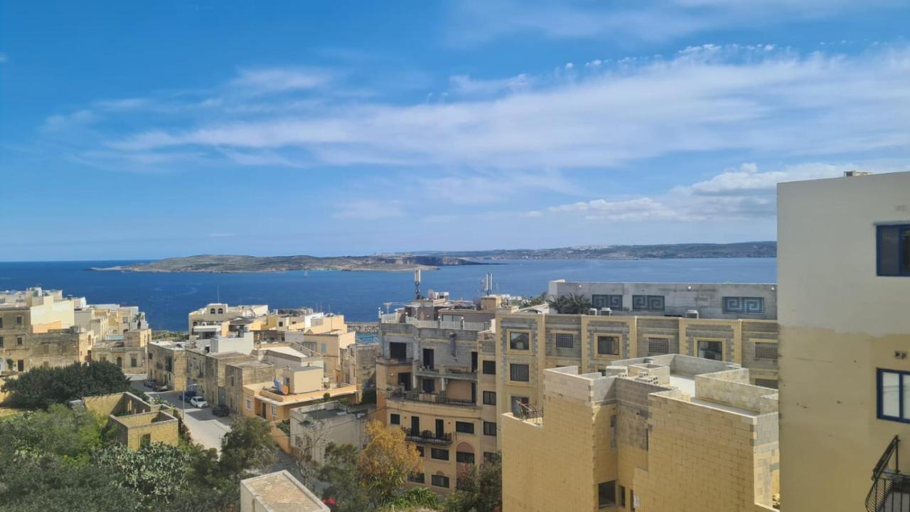 Ir-Rixa Holiday Penthouse Apartman Għajnsielem Kültér fotó