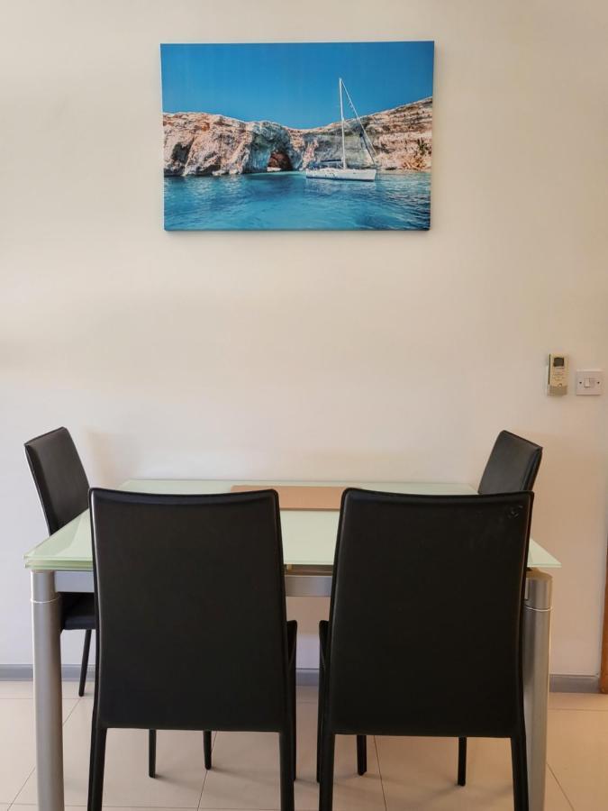 Ir-Rixa Holiday Penthouse Apartman Għajnsielem Kültér fotó