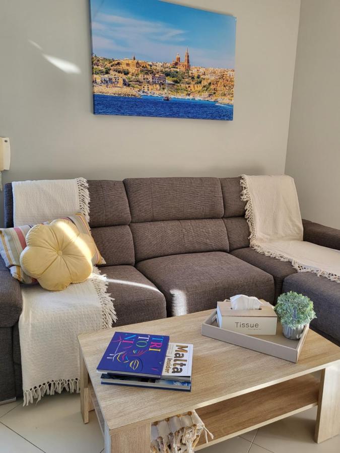 Ir-Rixa Holiday Penthouse Apartman Għajnsielem Kültér fotó